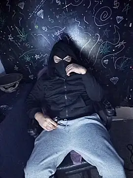 johnboones10 online show from December 16, 2025, 6:24 pm