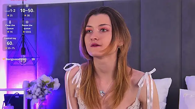 Snapshot of LillySvon chatting on December 20, 2025, 4:36 pm LillySvon online show from December 20, 2025, 4:36 pm