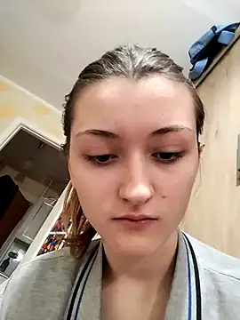 Snapshot of LillySvon chatting on January 10, 2026, 10:14 pm LillySvon online show from January 10, 2026, 10:14 pm