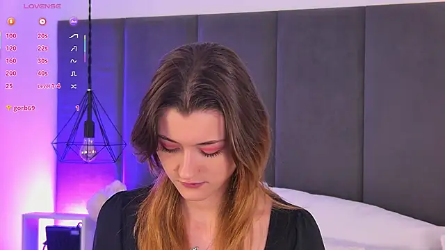 Snapshot of LillySvon chatting on January 16, 2026, 4:33 pm LillySvon online show from January 16, 2026, 4:33 pm