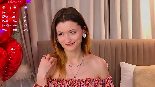 Snapshot of LillySvon chatting on February 14, 2026, 2:25 pm LillySvon online show from February 14, 2026, 2:25 pm