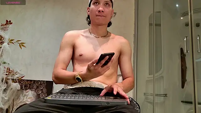 enzo steel online show from October 28, 2025, 2:26 am