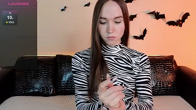 Angeel Kate online show from November 5, 2025, 11:43 am