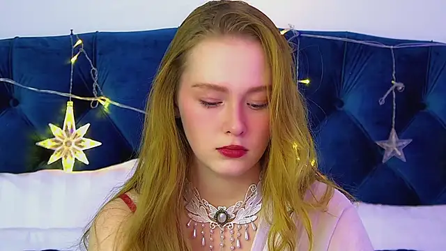 AgataFoxley online show from December 21, 2025, 6:31 am