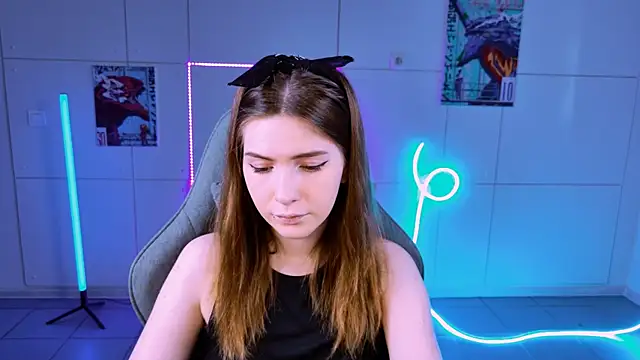 AliceCUNTach online show from September 12, 2025, 5:07 am