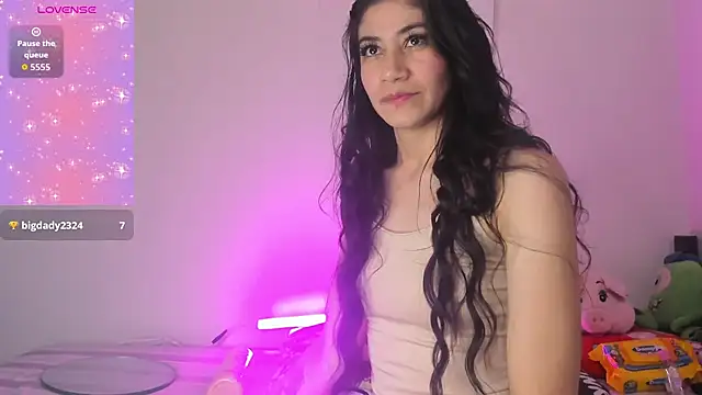 lustlunna online show from December 19, 2025, 1:45 am