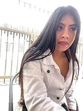 Adele Pinkk online show from September 19, 2025, 3:34 pm