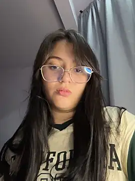 Snapshot of Angeldusttt chatting on September 24, 2025, 12:47 am Angeldusttt online show from September 24, 2025, 12:47 am