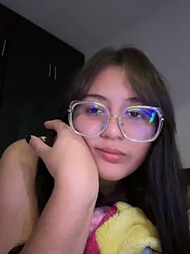 Snapshot of Angeldusttt chatting on September 26, 2025, 5:28 pm Angeldusttt online show from September 26, 2025, 5:28 pm