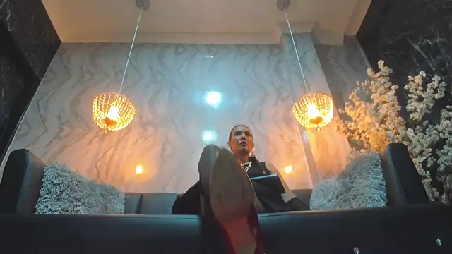 Nicollemillf online show from January 6, 2026, 9:18 pm