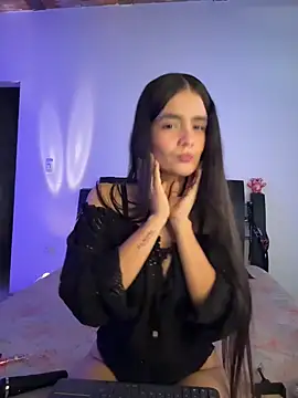 Ashley and Zoe online show from November 30, 2025, 4:33 pm