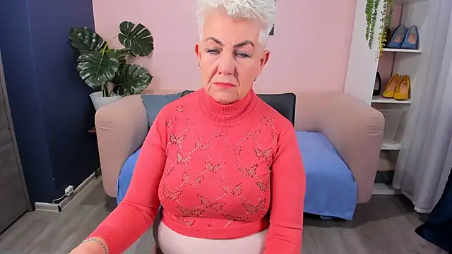 HotandMature online show from November 2, 2025, 9:00 am