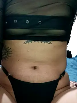 malvinaAAA online show from October 3, 2025, 2:41 am