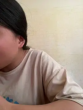 viluna online show from January 13, 2026, 5:02 am