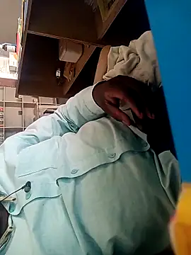 Snapshot of blackdick44 chatting on September 21, 2025, 7:43 am blackdick44 online show from September 21, 2025, 7:43 am