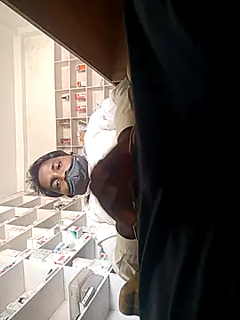 Snapshot of blackdick44 chatting on October 9, 2025, 6:33 am blackdick44 online show from October 9, 2025, 6:33 am