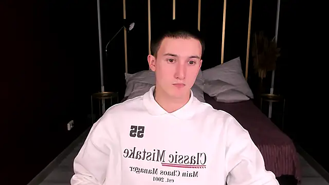 Snapshot of David__Diamond chatting on October 19, 2025, 3:45 pm David Diamond online show from October 19, 2025, 3:45 pm