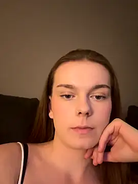 LisaFreier online show from September 30, 2025, 6:24 pm