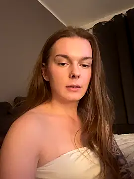 LisaFreier online show from October 9, 2025, 6:39 pm