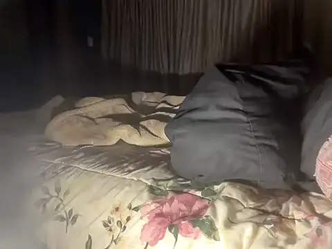 Cianda24 online show from October 12, 2025, 2:21 am