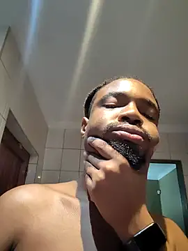 Snapshot of Cianda24 chatting on February 23, 2026, 7:33 pm Cianda24 online show from February 23, 2026, 7:33 pm