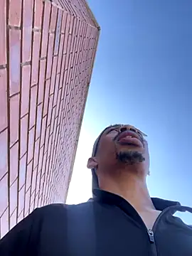 Snapshot of fitsexyman chatting on September 18, 2025, 12:18 pm fitsexyman online show from September 18, 2025, 12:18 pm