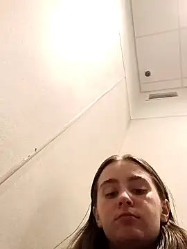 freakylittlebitch69 online show from September 20, 2025, 2:01 am