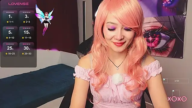 Milly  Foxy online show from December 5, 2025, 3:09 pm