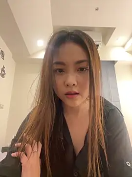 tw feibaby online show from September 12, 2025, 2:39 pm