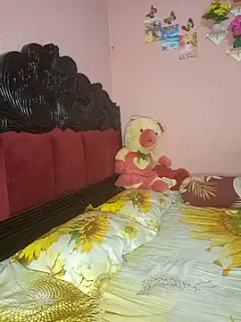 Snapshot of ariya-03 chatting on February 8, 2026, 8:12 pm ariya-03 online show from February 8, 2026, 8:12 pm