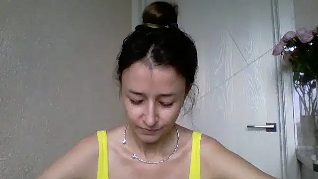 Avenique online show from October 22, 2025, 10:48 am