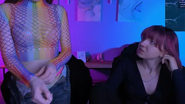 gloria bubble online show from April 15, 2026, 8:09 pm