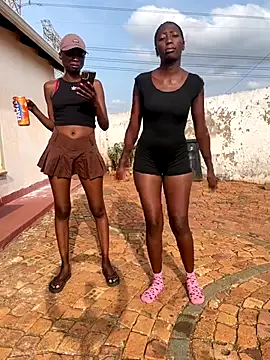 Snapshot of Melanin2002 chatting on November 14, 2025, 2:16 pm Melanin2002 online show from November 14, 2025, 2:16 pm