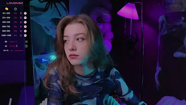 AstraMist online show from October 27, 2025, 1:37 pm