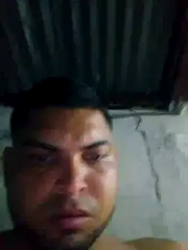 Snapshot of Darwinmoreno chatting on November 10, 2025, 10:31 pm Darwinmoreno online show from November 10, 2025, 10:31 pm