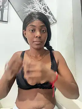 Snapshot of zaracollins01 chatting on September 25, 2025, 8:23 pm zaracollins01 online show from September 25, 2025, 8:23 pm
