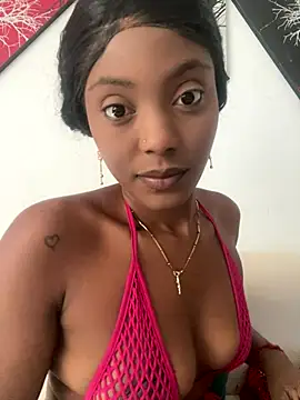 Snapshot of zaracollins01 chatting on September 29, 2025, 2:00 pm zaracollins01 online show from September 29, 2025, 2:00 pm
