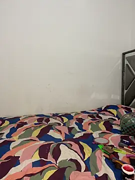 zaracollins01 online show from February 8, 2026, 3:48 pm