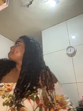 LunaSthena online show from September 22, 2025, 10:12 pm