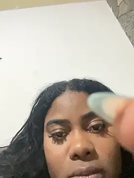 LunaSthena online show from October 24, 2025, 2:30 am