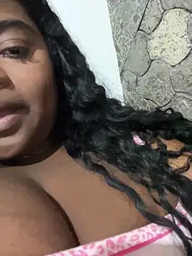 LunaSthena online show from November 2, 2025, 12:24 am