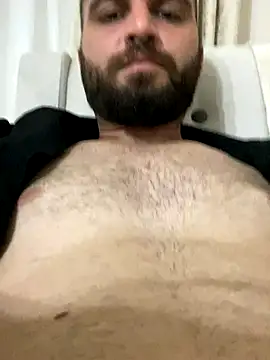 banuemre28 online show from September 16, 2025, 5:36 pm