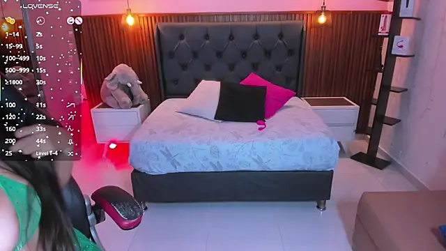 ladymercury1 online show from November 11, 2025, 7:14 pm