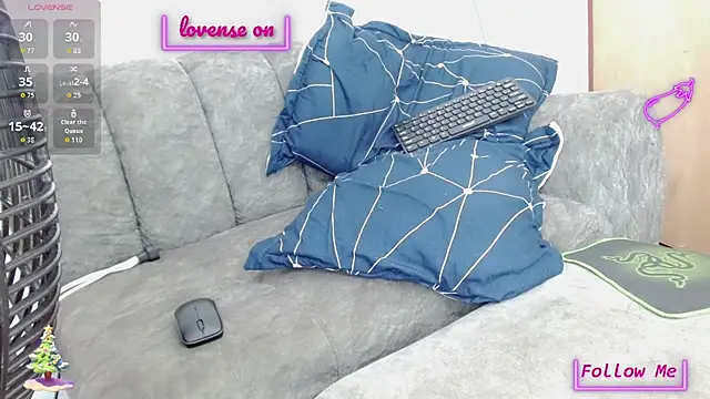 Dulce2415 online show from March 5, 2026, 1:34 am