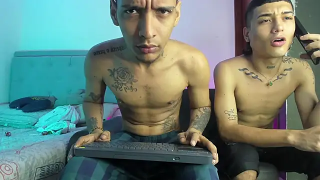 twinkDuohot online show from April 1, 2026, 12:11 am