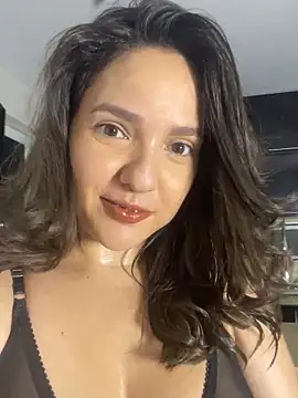 cloeX c online show from February 11, 2026, 8:52 am