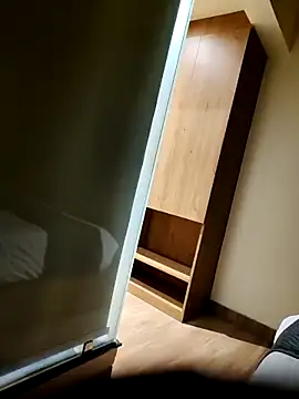 NehaQn online show from September 18, 2025, 5:04 pm