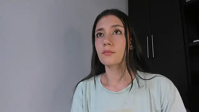 catalella 0 online show from September 15, 2025, 9:37 pm