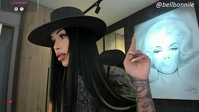 belllbonniie online show from October 30, 2025, 6:41 pm