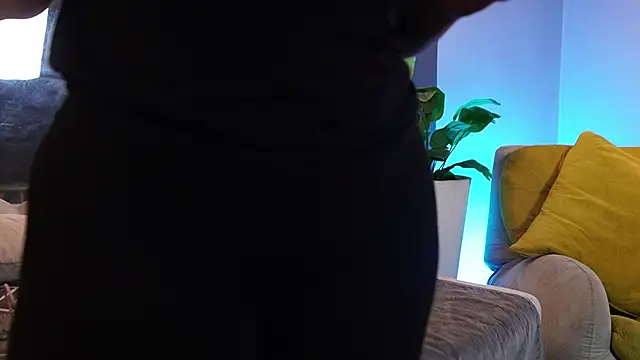 Tayler Kim online show from February 10, 2026, 6:23 pm